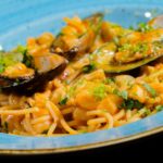 Spaghete cu fructe de mare